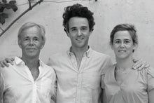 Load image into Gallery viewer, A Box of Adouzes - 2 x le Tigre Blanc, 2 x le Tigre, 2 x Frère et Sœur