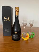 Load image into Gallery viewer, Elegance 2008 - free 2 complimentary 18cl champagne flutes by Lehmann
